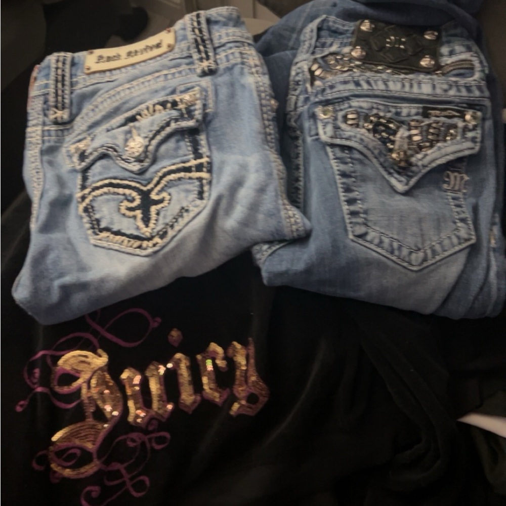 Rockstar jeans!!! They are low rise and flared